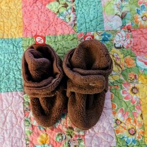 Zutano 6m chocolate brown fleece booties